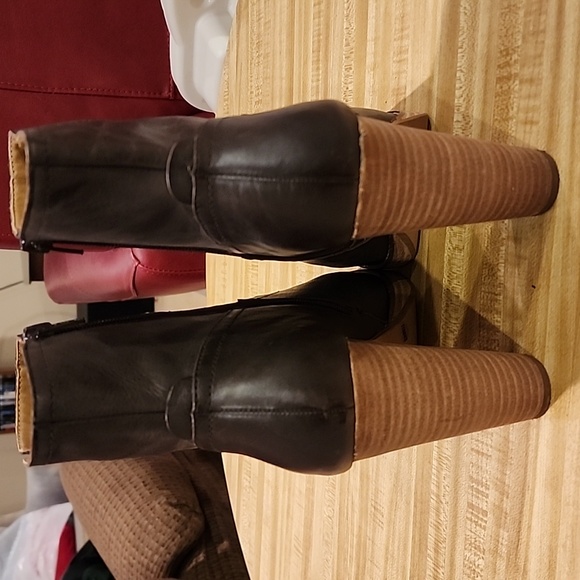 Lucky Brand Brown Heeled Boots - Picture 3 of 6